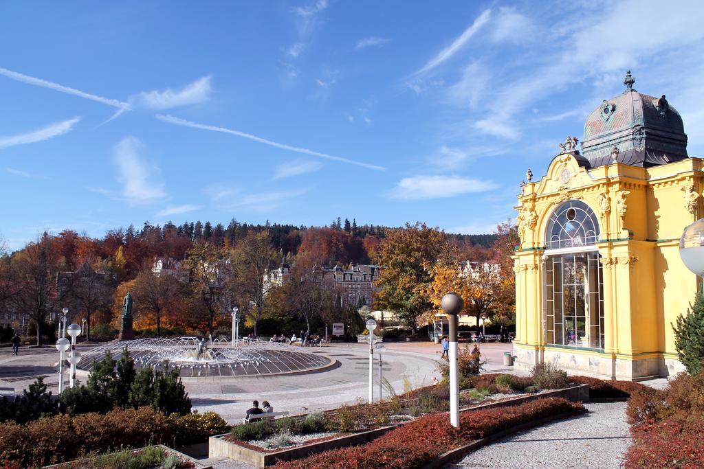 Pension A Restaurace Filip II Marianske Lazne Bagian luar foto